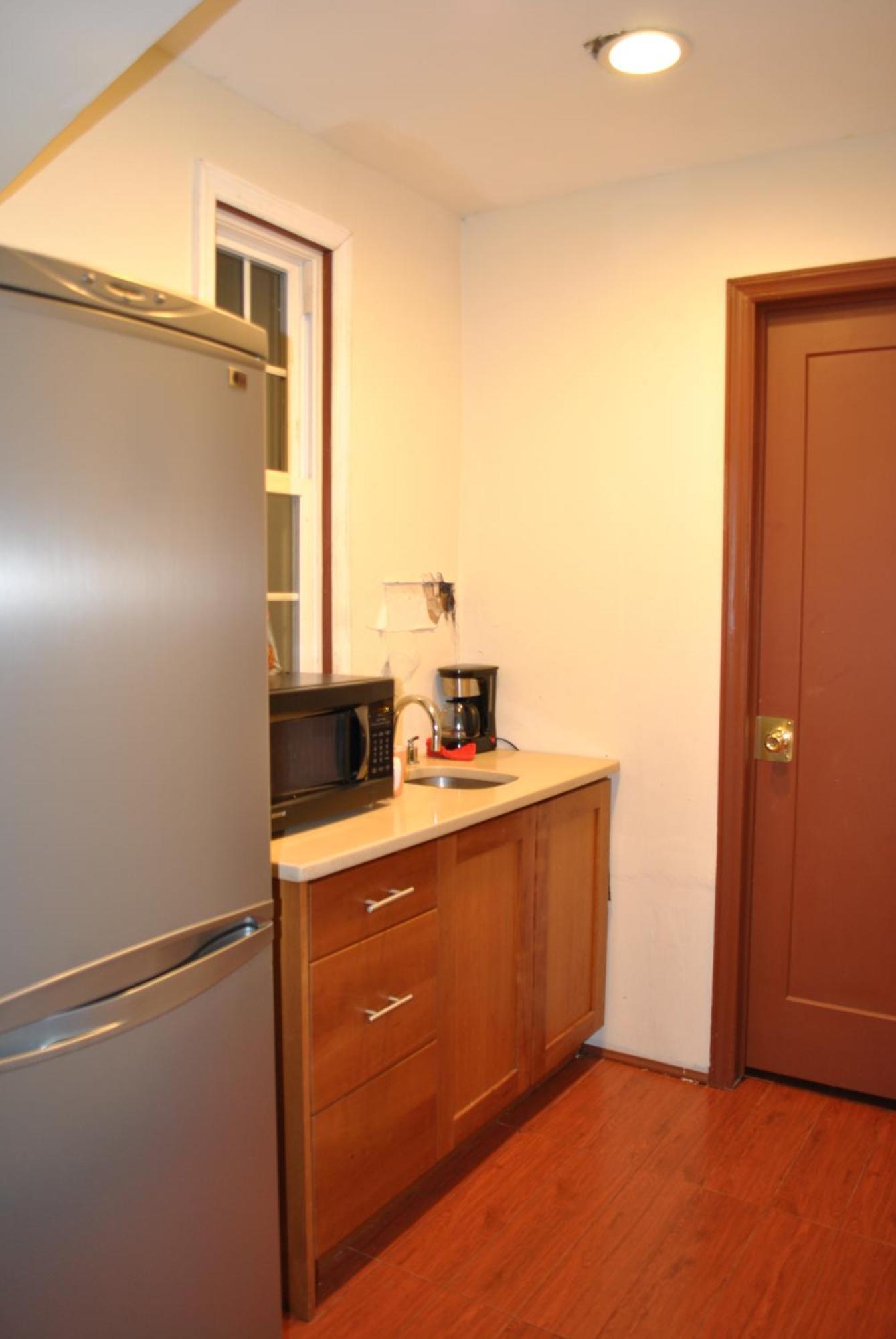 Ewr Airport Multilevel Guest House Room With 2-3 Beds Newark Exterior foto